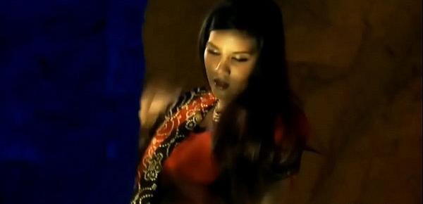  Bollywood Loving Indian MILF Dancer